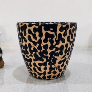 Embossed Ceramic Pot, Black cream ( 4 inch )